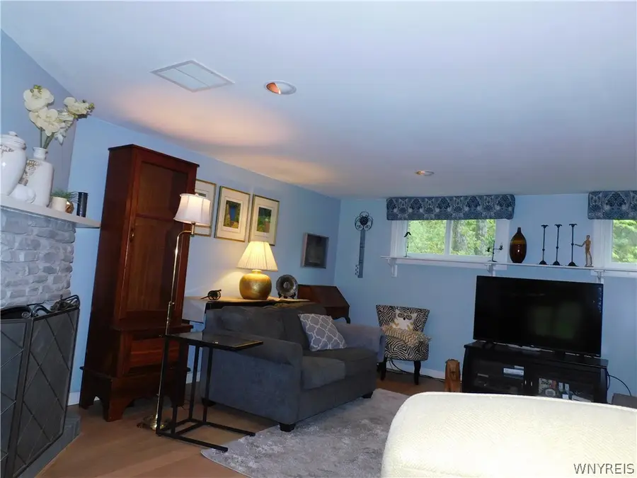 1593 S Creek Rd, Derby, NY 14047 - #3