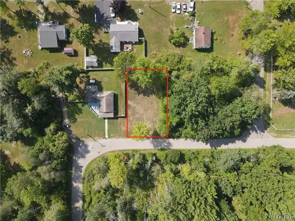 529 Roanoke Avenue, Angola, NY 14006