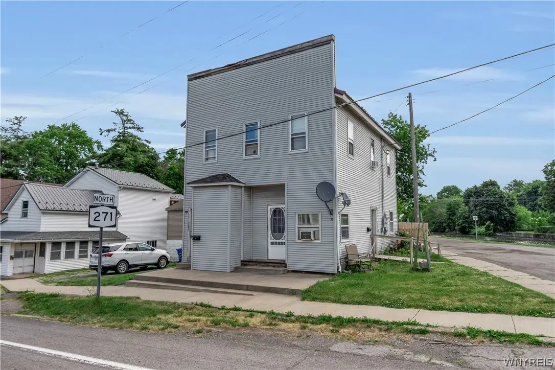 2 N Main Street, Middleport, NY 14105 - #1