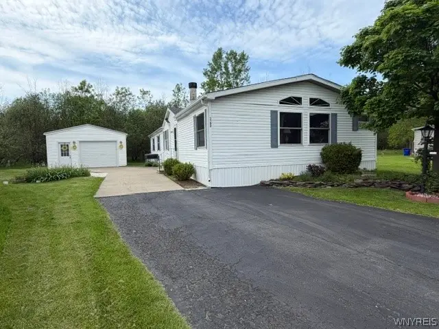 1159 Timberwood Court, Lockport, NY 14094 - #1
