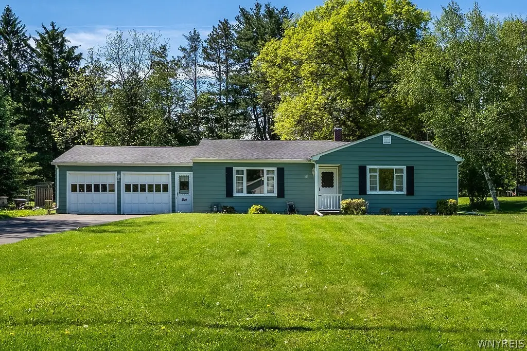 31 Heiler Drive, East Aurora, NY 14052 - #1