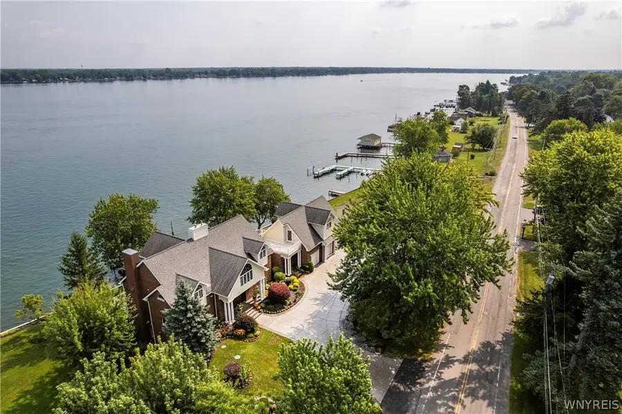 4875 E River Road, Grand Island, NY 14072 - #3