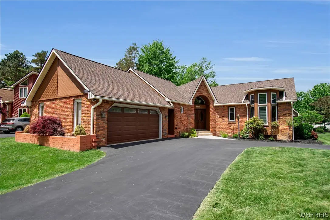 6076 Wellesley Cmn, East Amherst, NY 14051 - #1