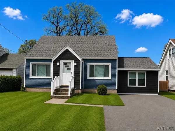 1882 Como Park Boulevard, Lancaster, NY 14086