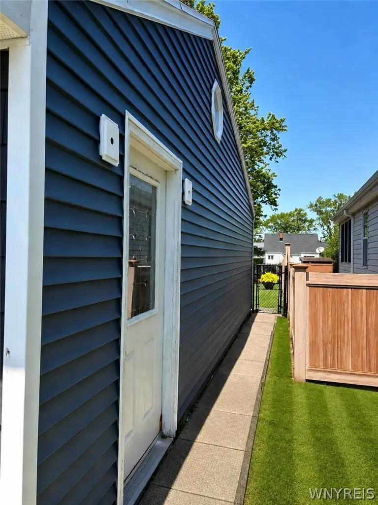 1882 Como Park Boulevard, Lancaster, NY 14086 - #2