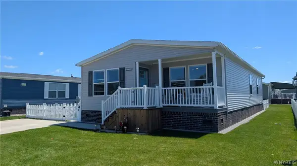 4216 Mohawk Pkwy, Niagara Falls, NY 14304