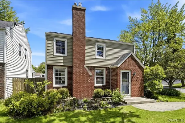 10 Gardenwood Lane, Buffalo, NY 14223