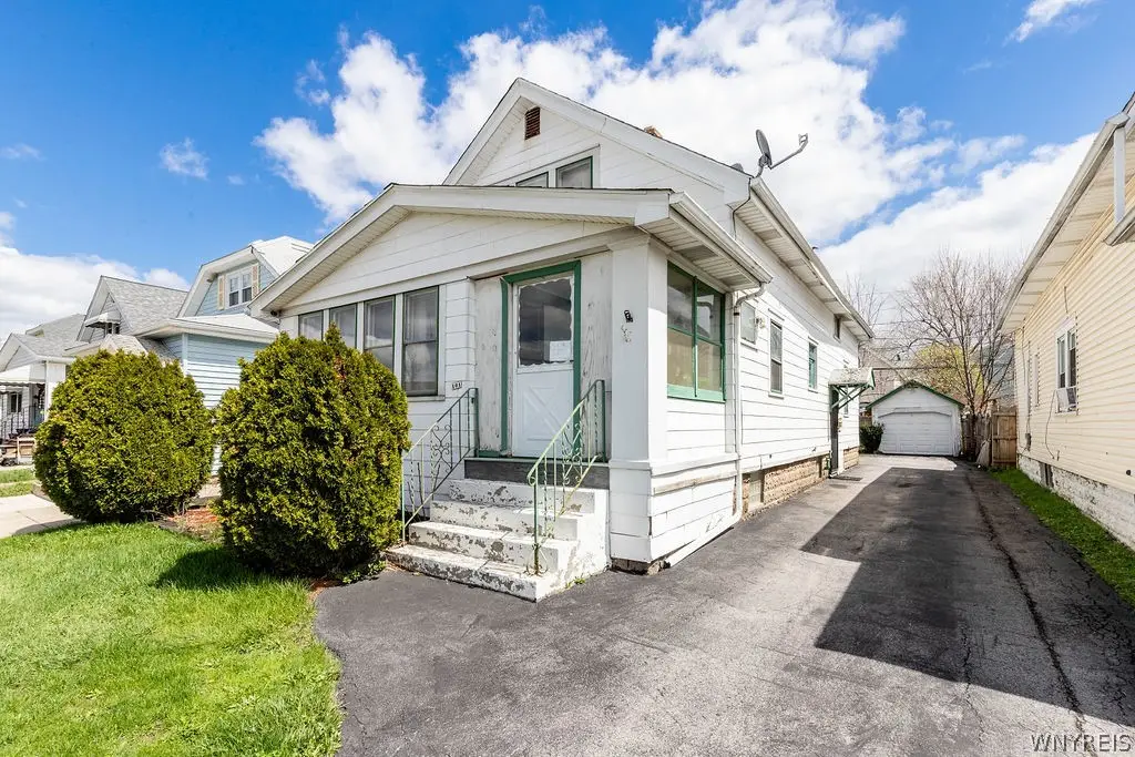 101 Eggert Road, Cheektowaga, NY 14215 - #1