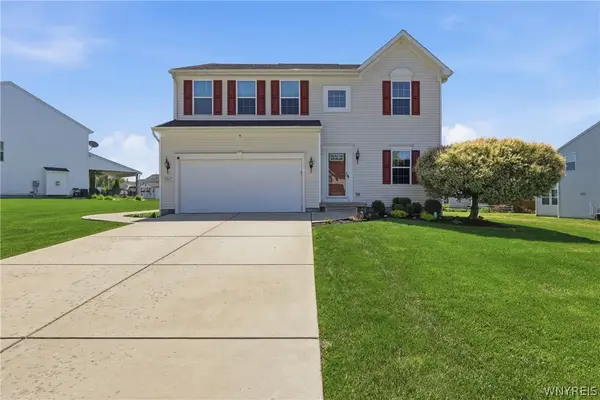 5067 Woodway Court, Hamburg, NY 14075