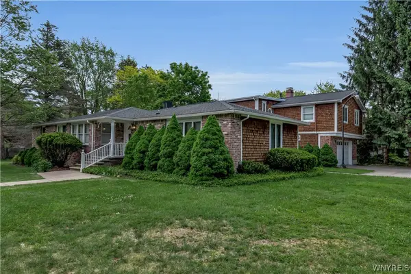8165 Miles Road, Clarence, NY 14051