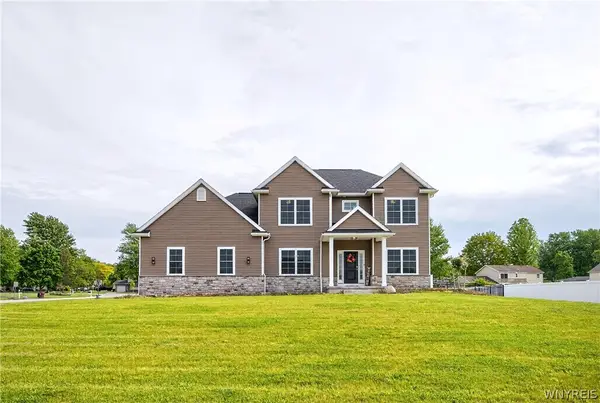 4 Wentworth Drive, Orchard Park, NY 14127