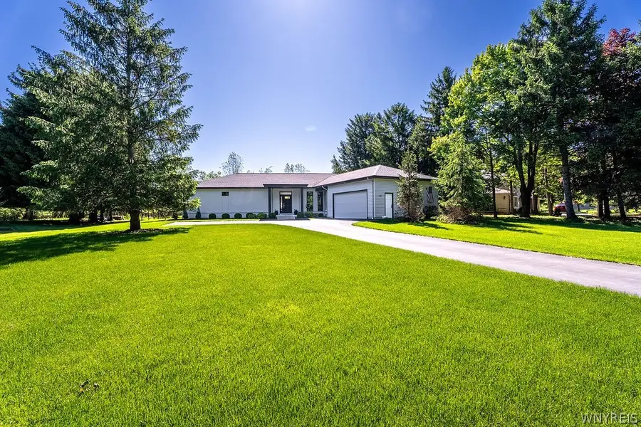 5085 Willowbrook W Drive, Clarence, NY 14031 - #3