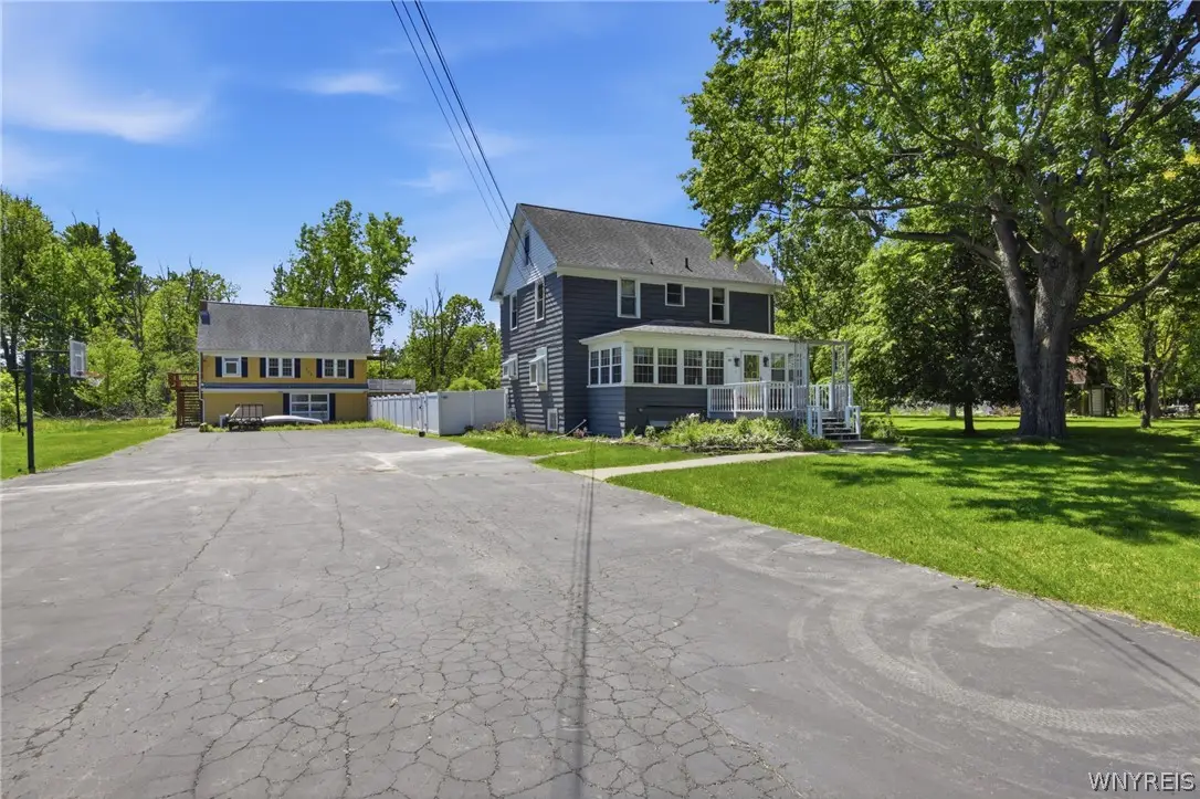 327-329 S Ellicott Creek Road, Buffalo, NY 14228 - #1