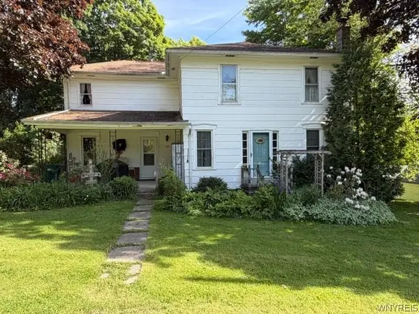 538 Sanders Hill Road, Strykersville, NY 14145