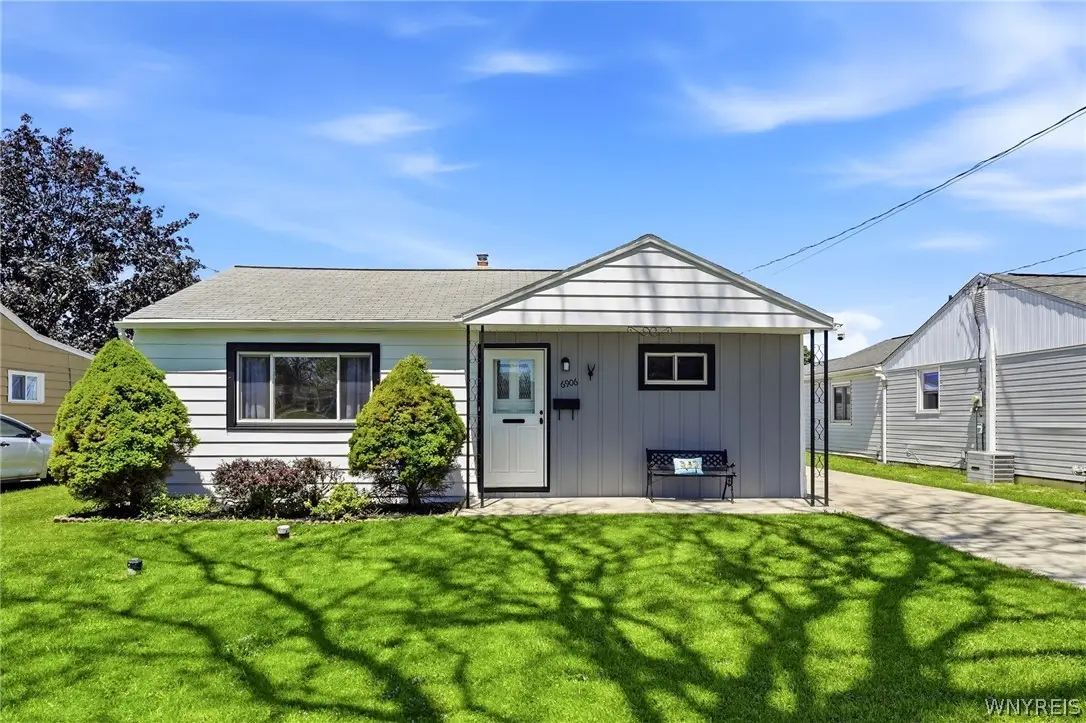6906 Lindbergh Avenue, Niagara Falls, NY 14304 - #1