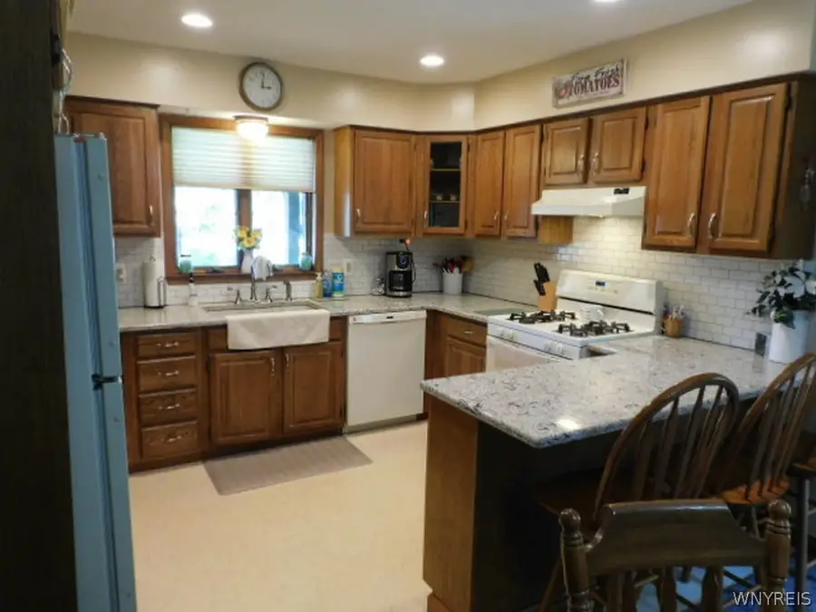 6986 Minnick Road, Lockport, NY 14094 - #2