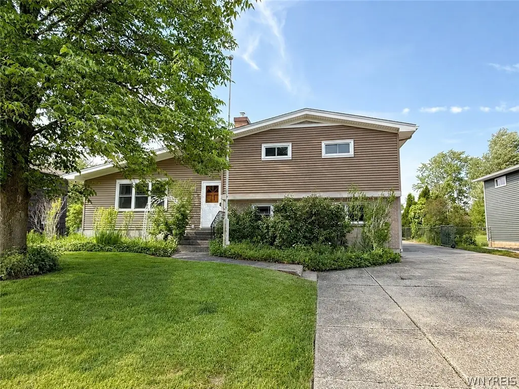 1895 Bruce Lane, Grand Island, NY 14072 - #1