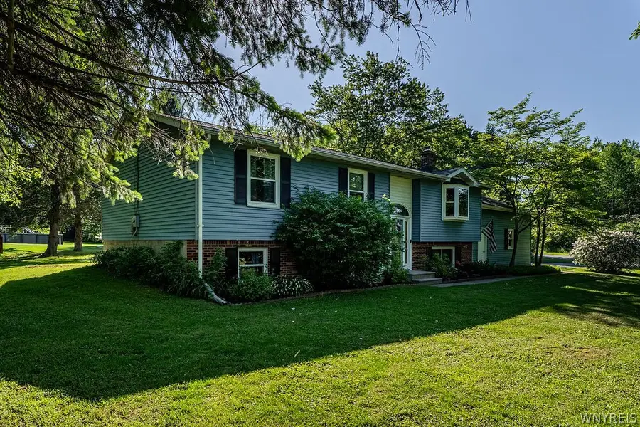 13670 Martin Rd, Akron, NY 14001 - #2