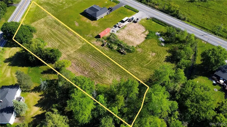 4200 Johnson Road, Lockport, NY 14094 - #2