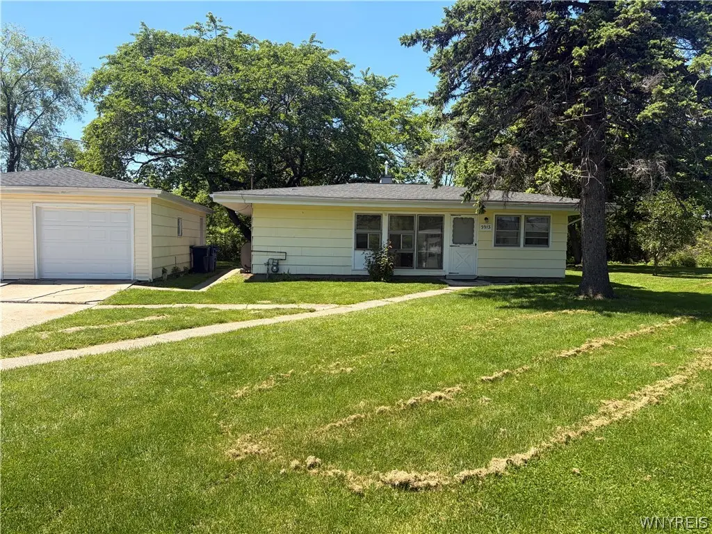 3913 Fair Court W, Sanborn, NY 14132 - #1