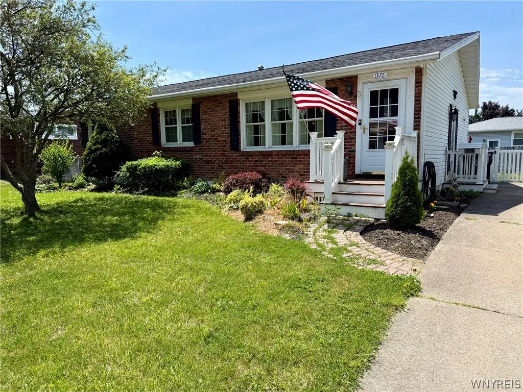 1376 101st Street, Niagara Falls, NY 14304 - #1