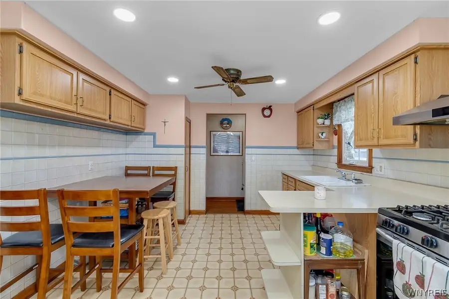 138 Mcnaughton Avenue, Cheektowaga, NY 14225 - #2