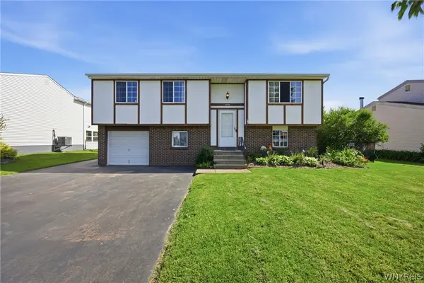 6930 Academy Lane, Lockport, NY 14094