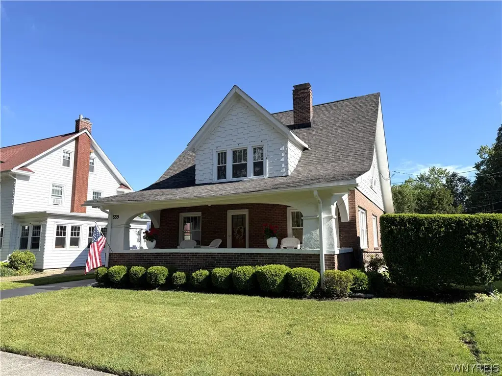 559 Willow St, Lockport, NY 14094 - #1