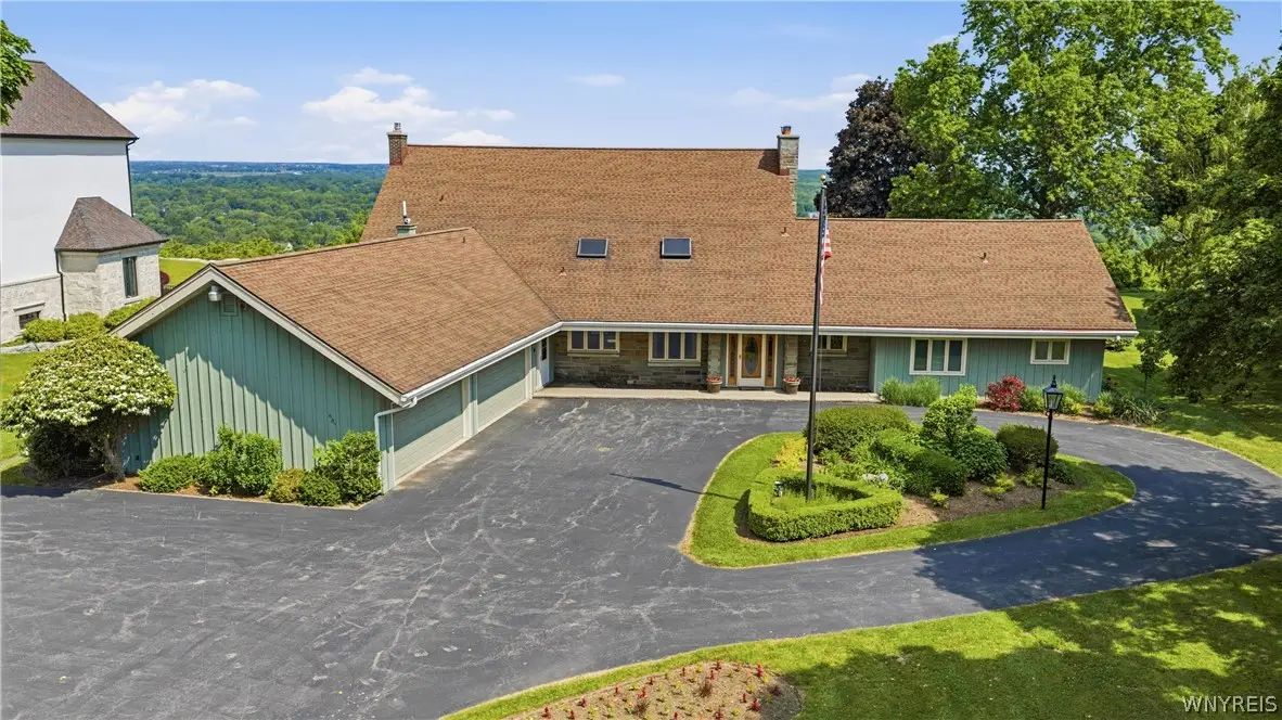 687 Mountain View Drive, Lewiston, NY 14092 - #1