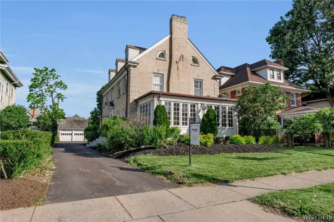 2740 Main Street, Buffalo, NY 14214 - #1