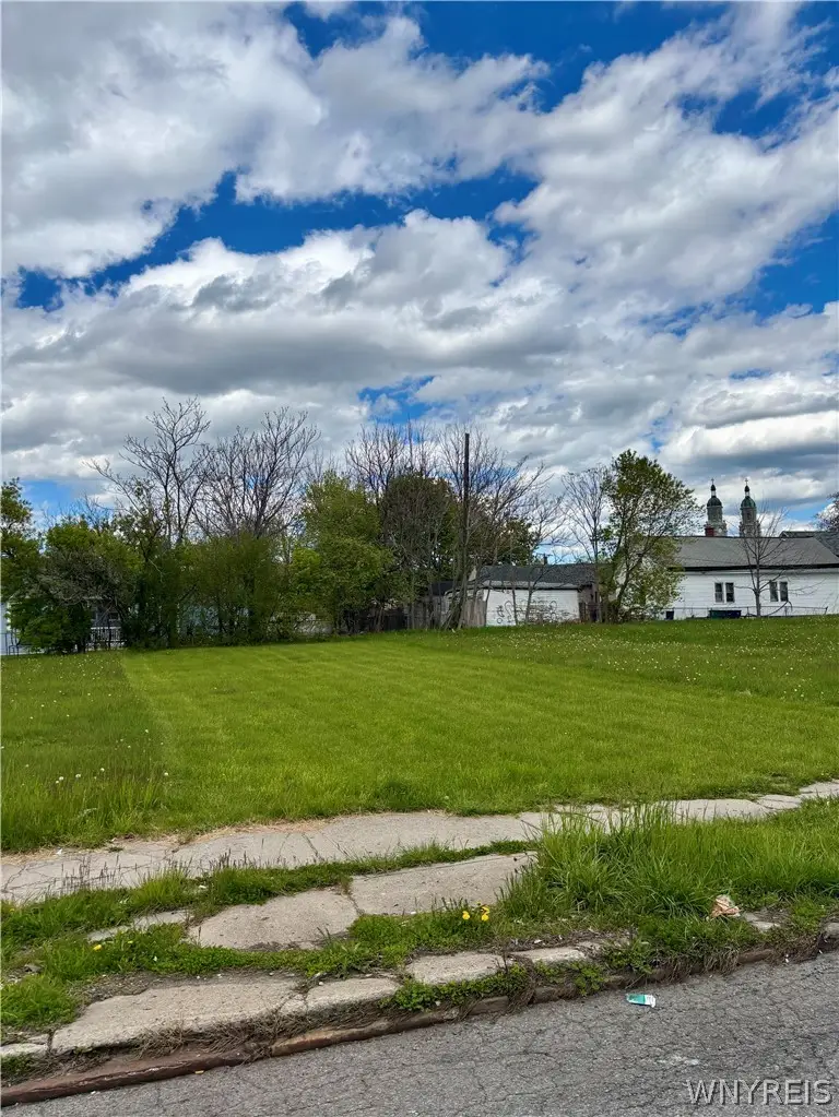 746 William St, Buffalo, NY 14206 - #1