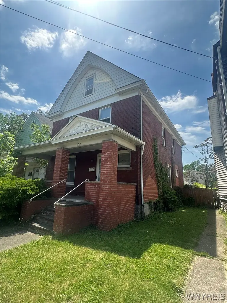 532 10th Street, Niagara Falls, NY 14301 - #1
