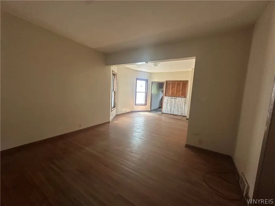532 10th Street, Niagara Falls, NY 14301 - #3