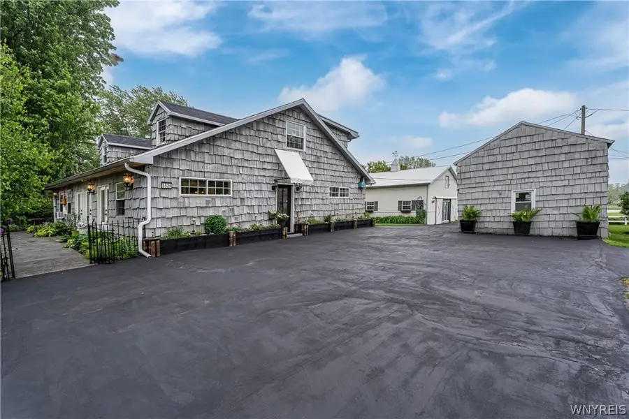 5525 Old Goodrich Road, Clarence, NY 14301 - #2