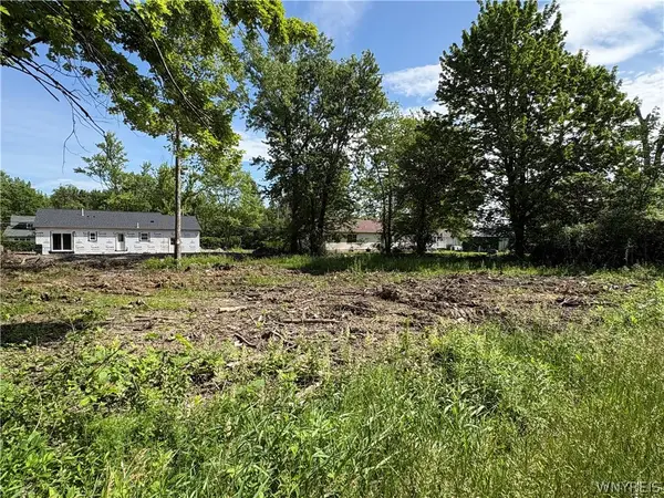 670 Eisenhower Avenue, Angola, NY 14006