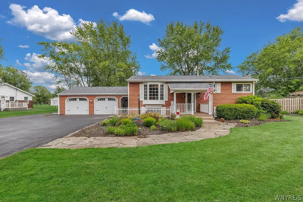 6758 E High Street, Lockport, NY 14094 - #1