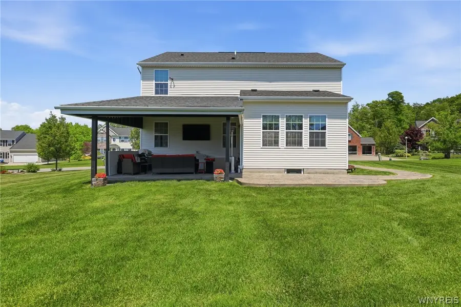 5067 Woodway Court, Hamburg, NY 14075 - #2