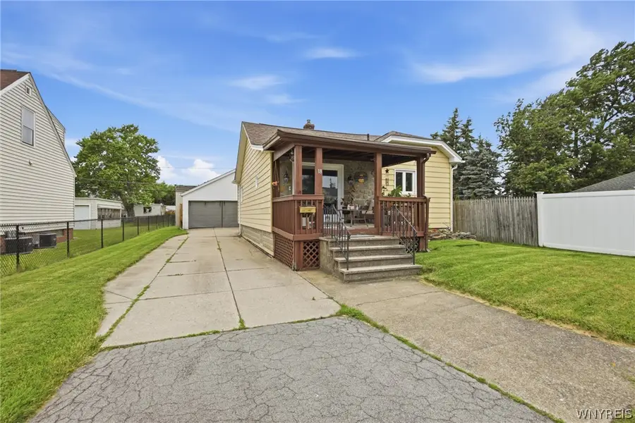 18 Stratford Place, Buffalo, NY 14225 - #2