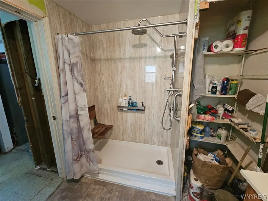 4532 Pomeroy Avenue, Niagara Falls, NY 14305 - #2