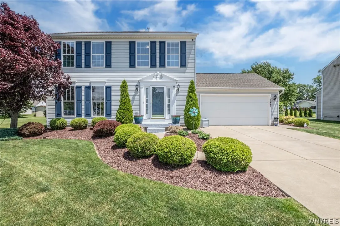 2445 King Fisher Lane, Niagara Falls, NY 14304 - #1