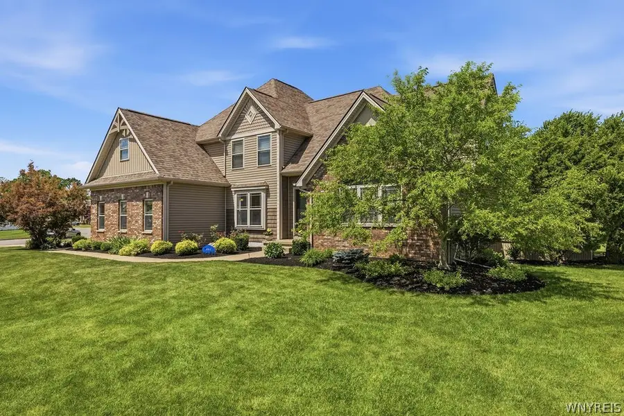 677 Sara Court, Lewiston, NY 14092 - #2
