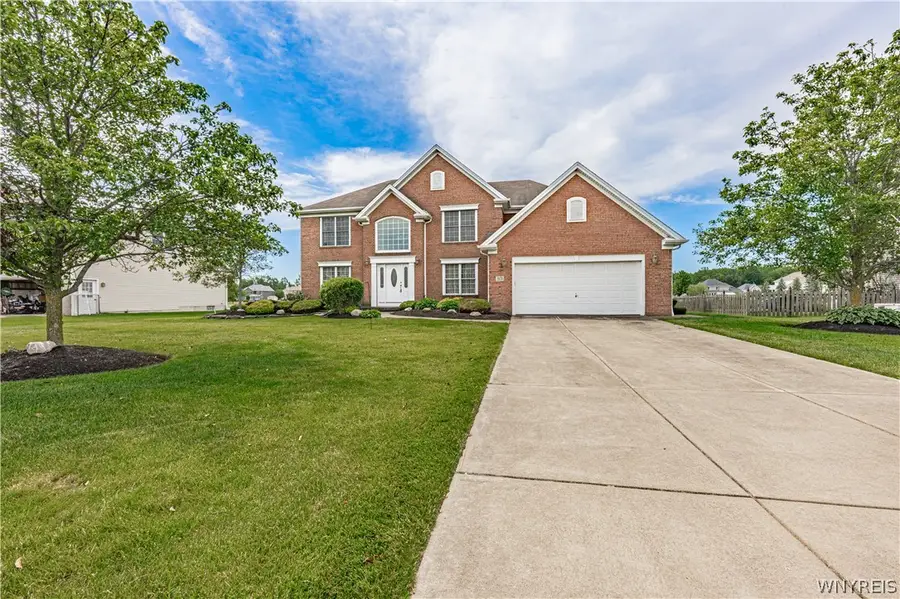 3870 Ontario Drive, North Tonawanda, NY 14120 - #3