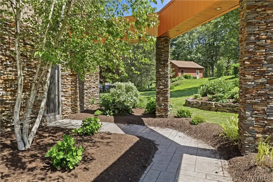 6985 Chestnut Ridge Road, Orchard Park, NY 14127 - #3