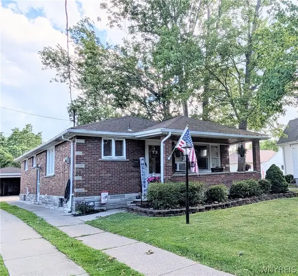 8915 Brookside Drive, Niagara Falls, NY 14304