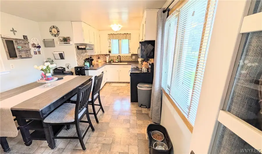 8915 Brookside Drive, Niagara Falls, NY 14304 - #2