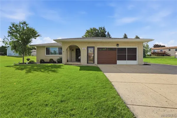 312 Barbados Drive, Cheektowaga, NY 14227