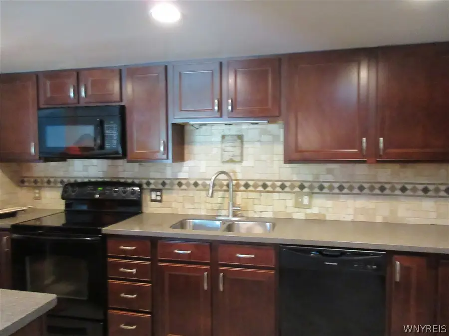 345 S Cayuga Road #A, Buffalo, NY 14221 - #3