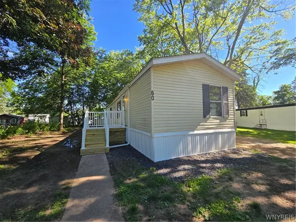 60 Lakewood Village, Medina, NY 14103
