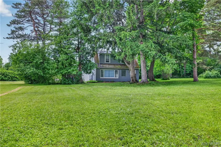 2623 Hakanaw Avenue, Hamburg, NY 14075 - #2