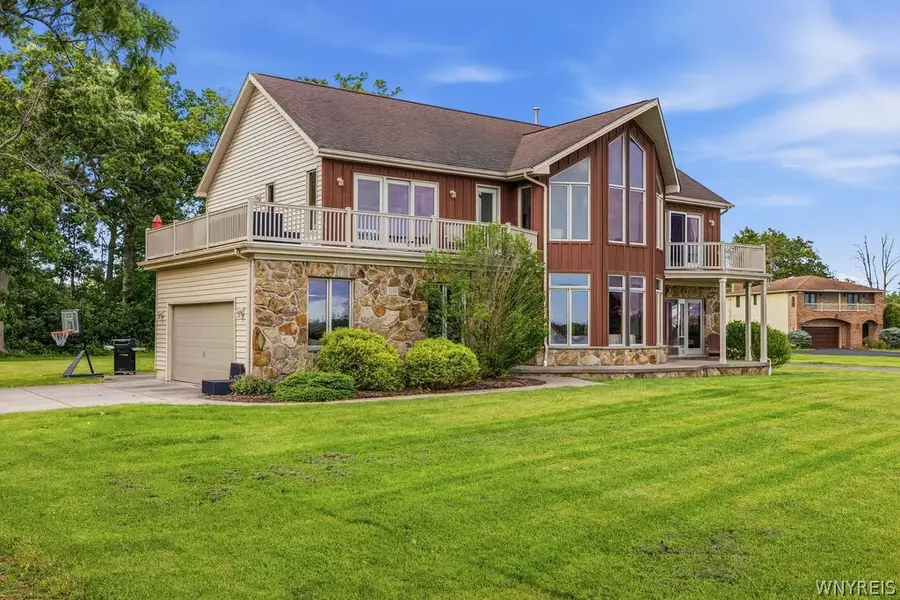 3199 W River Road, Grand Island, NY 14072 - #2